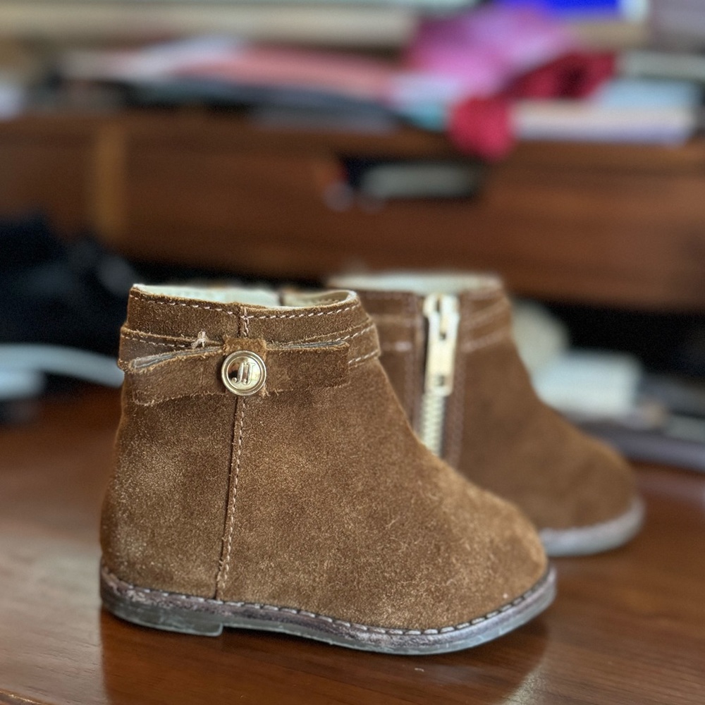 Janie and Jack real suede booties for baby size 4